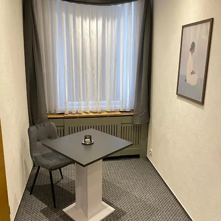 Гостевой дом Und Bernburger Point 3*